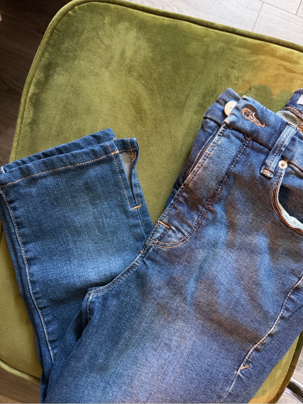Good American Women's Dark Blue Stretch Jeans size 8/29 crop capri denim jeans - Picture 2 of 3